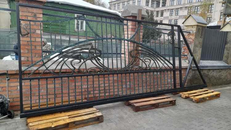 Открывающиеся ворота Ивантеевка